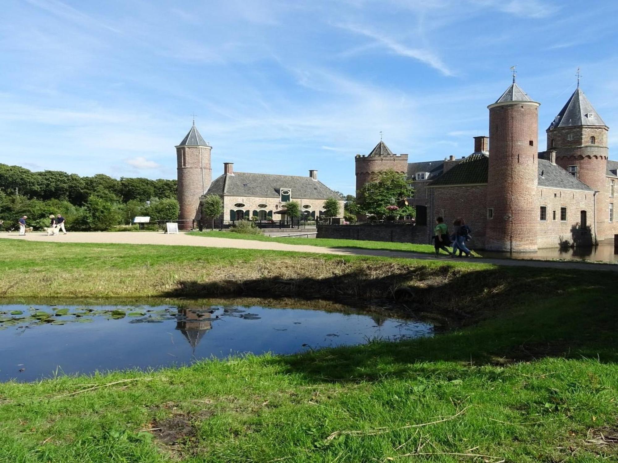 Pleasaing Holiday Home In Oostkapelle Near Centre Eksteriør bilde